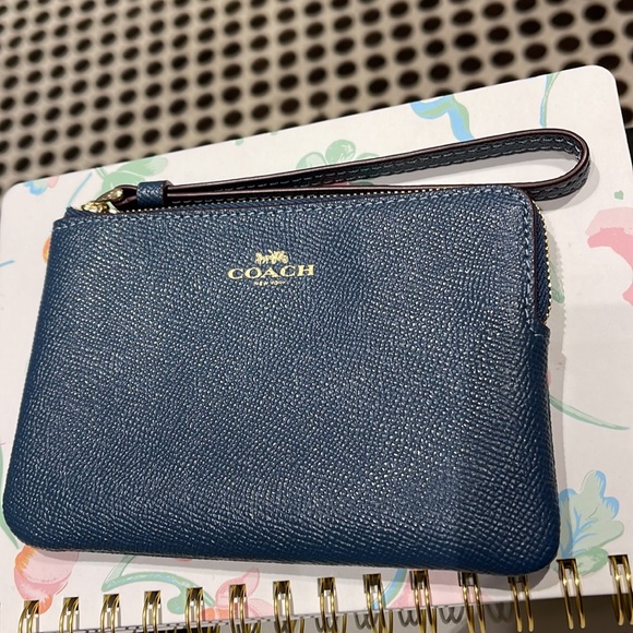 Coach Corner Zip Wristlet IM/Denim - Picture 11 of 16